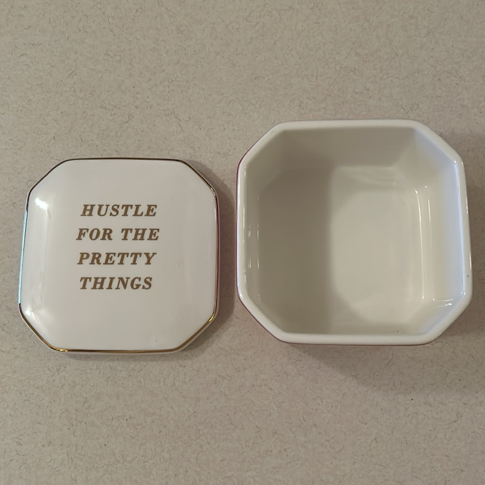 “Hustle For The Pretty Things” Extra Large Bold Striped Trinket Box NEW - Picture 10 of 15